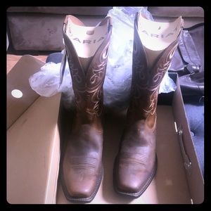 Men’s Ariat sport square toe boots